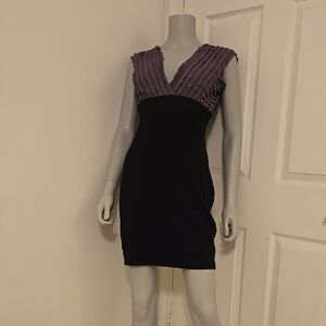 Max Studio Ruffle Top Sleeveless Purple and Black Size Medium